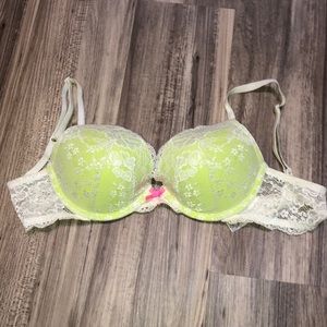 Victoria’s Secret Dream Angels Push-up bra